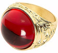 Anillo dorado con Gema roja