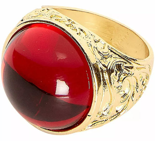 Anillo dorado con Gema roja