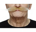 Bigote grande rubio