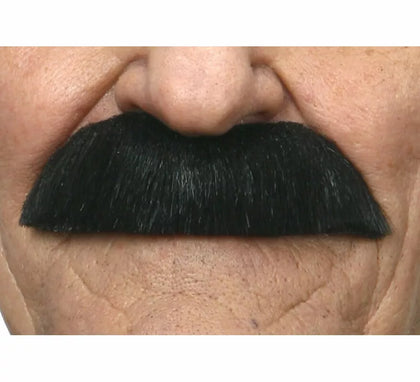 Bigote negro de Guardia Civil