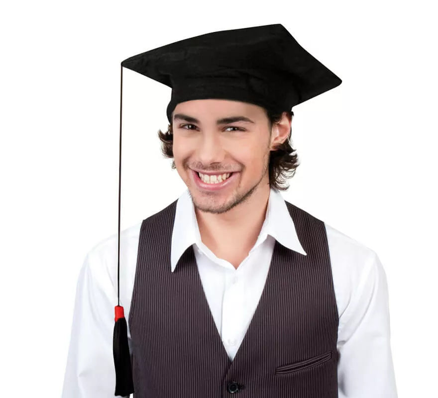 Birrete de Postgrado o Licenciado negro
