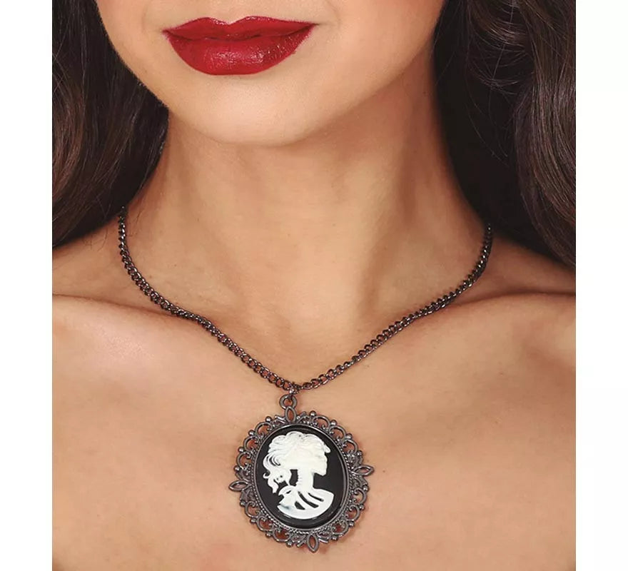 Collar Medallón con Busto 5 cm