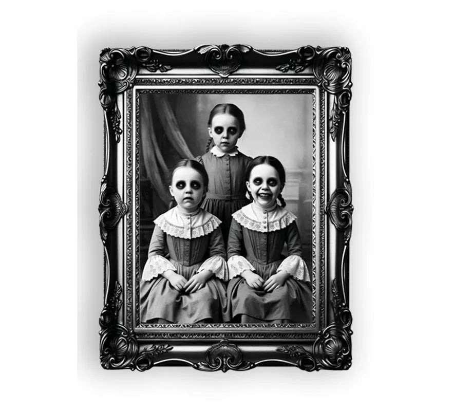 Translation missing: en.Cuadro Adhesivo de Terror Niñas de 58x45 cm