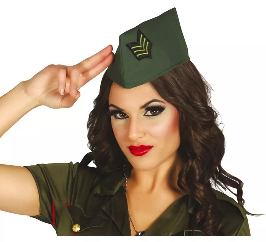 Translation missing: en.Gorro Militar de color verde con insignia