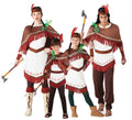 Grupo de indios con flecos