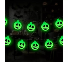 Nightmare Skull Garland with Light 1.20m