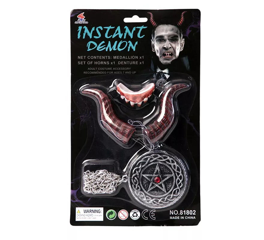 Translation missing: en.Kit de Demonio adulto: Cuernos, dentadura y medallón de 7,5 cm