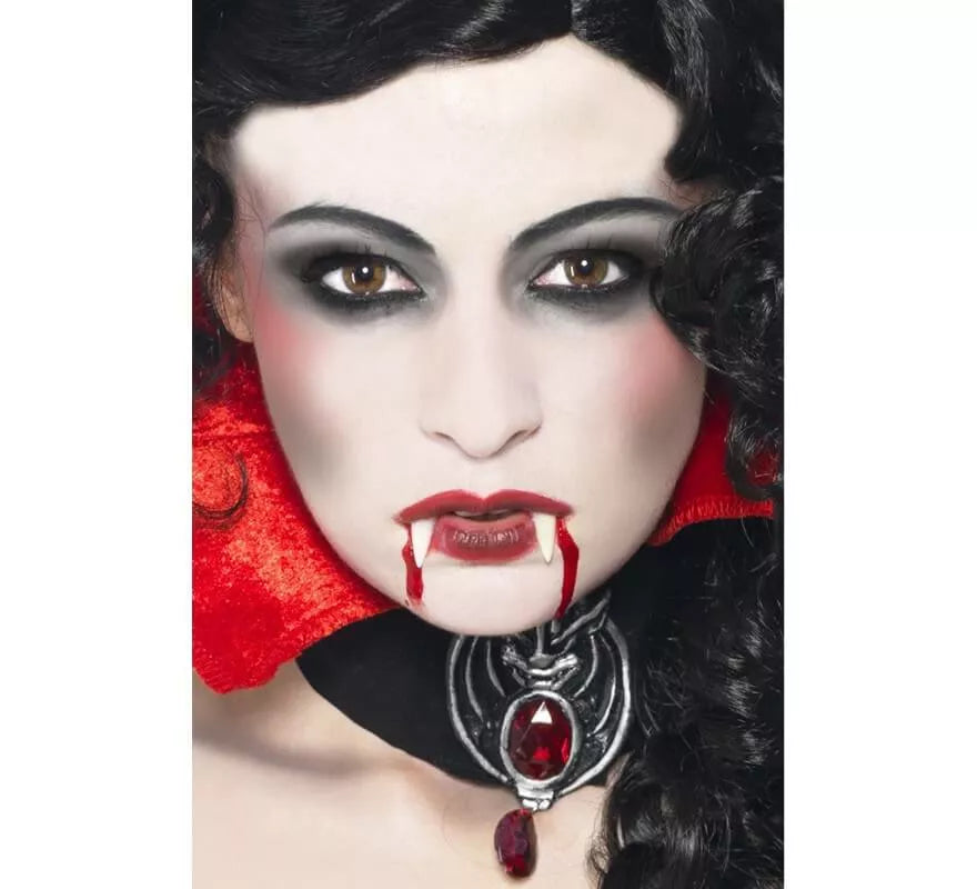 Translation missing: en.Maquillaje de Vampiro: Colmillos, Esponja, Pintura y Sangre