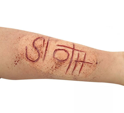 Maquillaje FXs de Letras Sloth Pereza