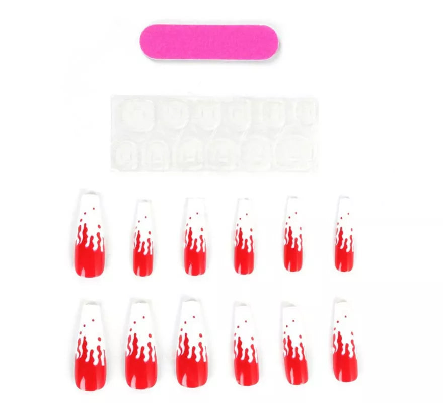 Pack de 12 Uñas Postizas de Sangre falsa