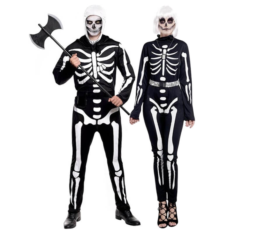 Skeleton soldiers couple