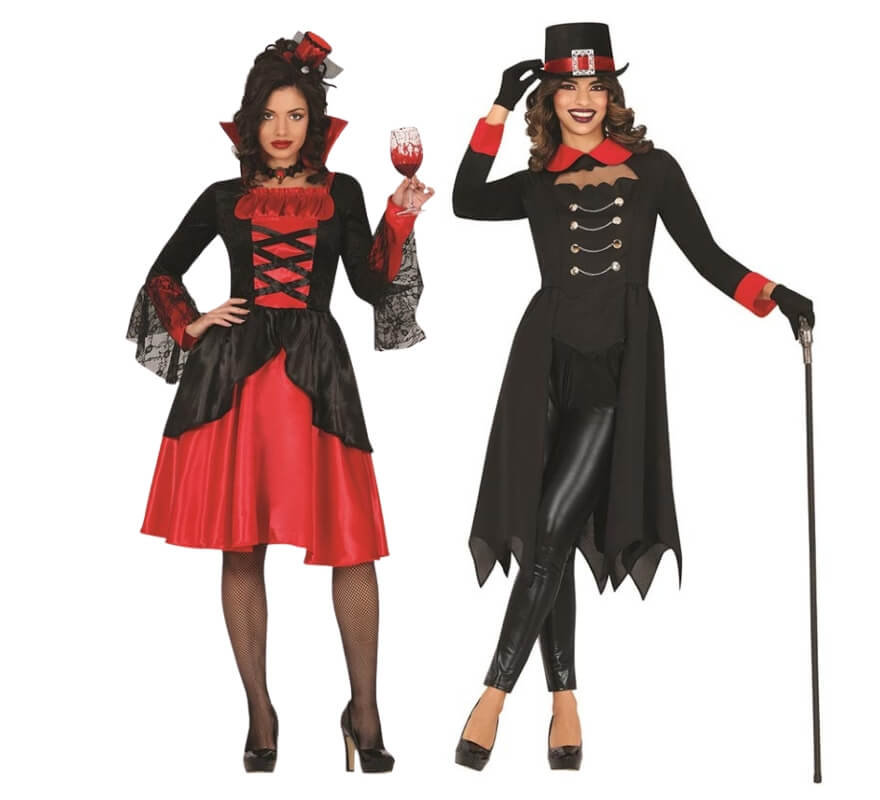 Gothic vampiresses couple