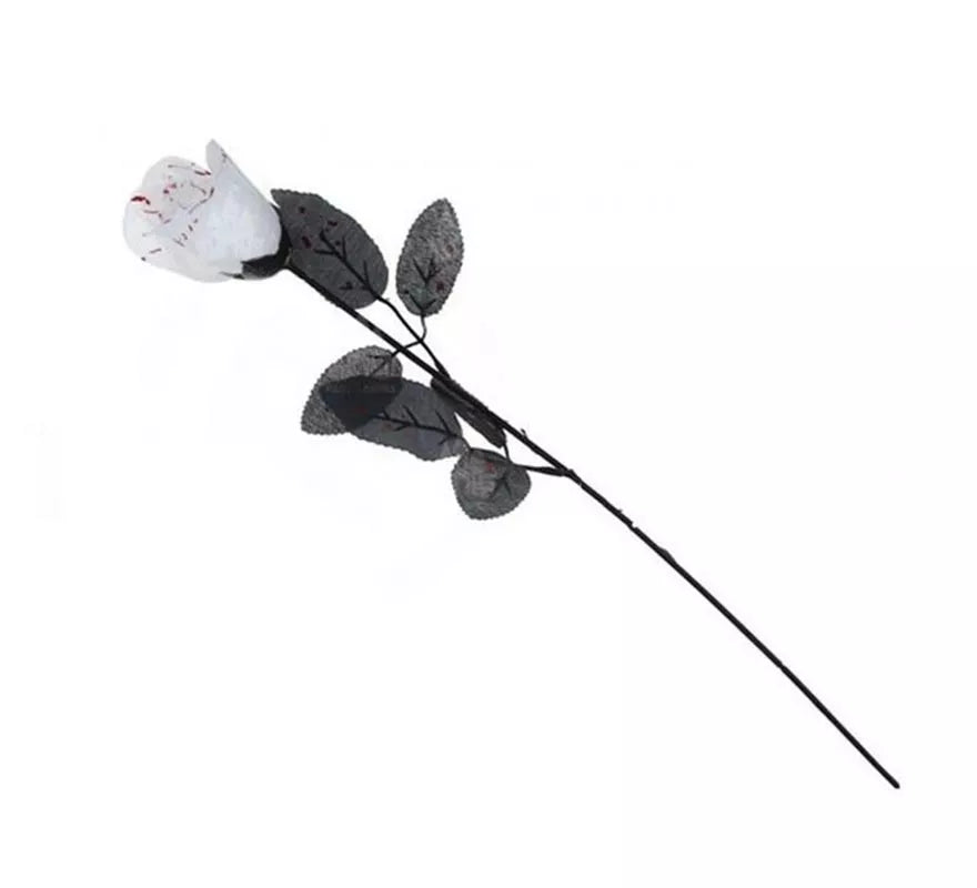 Rosa blanca con Sangre