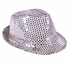 Hat with sequins in various colors