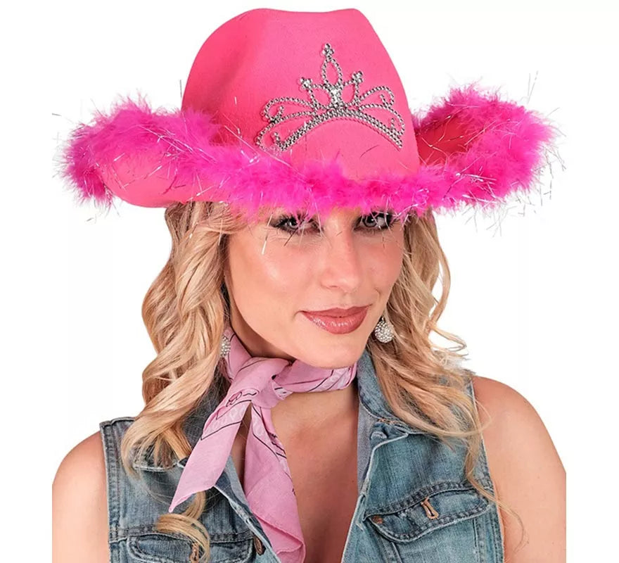 Sombrero de Vaquera con Tiara y Borde de Plumas en varios colores