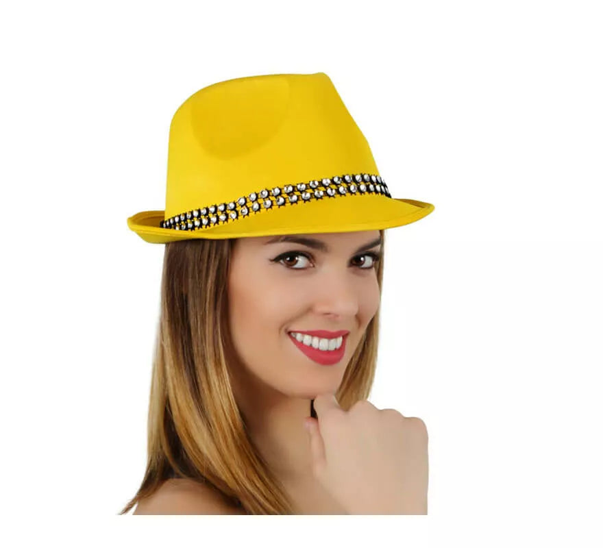 Translation missing: en.Sombrero Ganster amarillo con banda de brillantes
