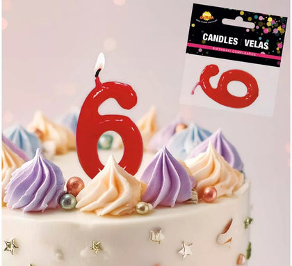 Vela roja con el número 6 para cumpleaños